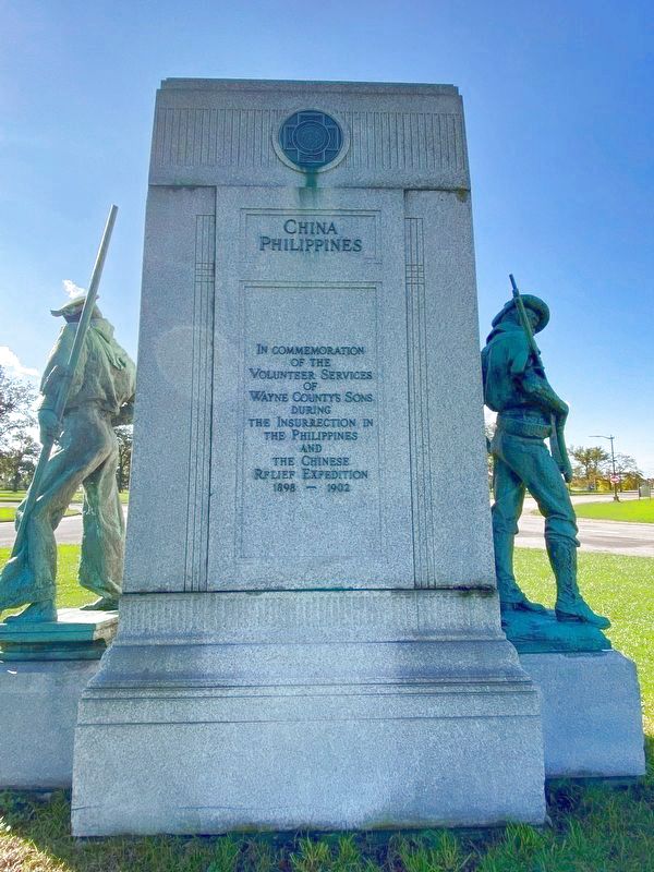 Reverse side of monument. image. Click for full size.