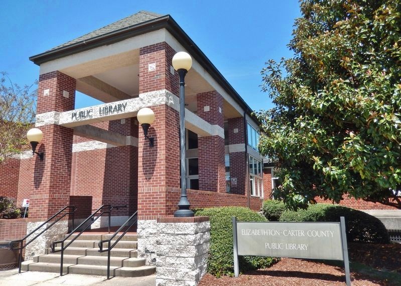 Elizabethton-Carter County Public Library Entrance image. Click for full size.