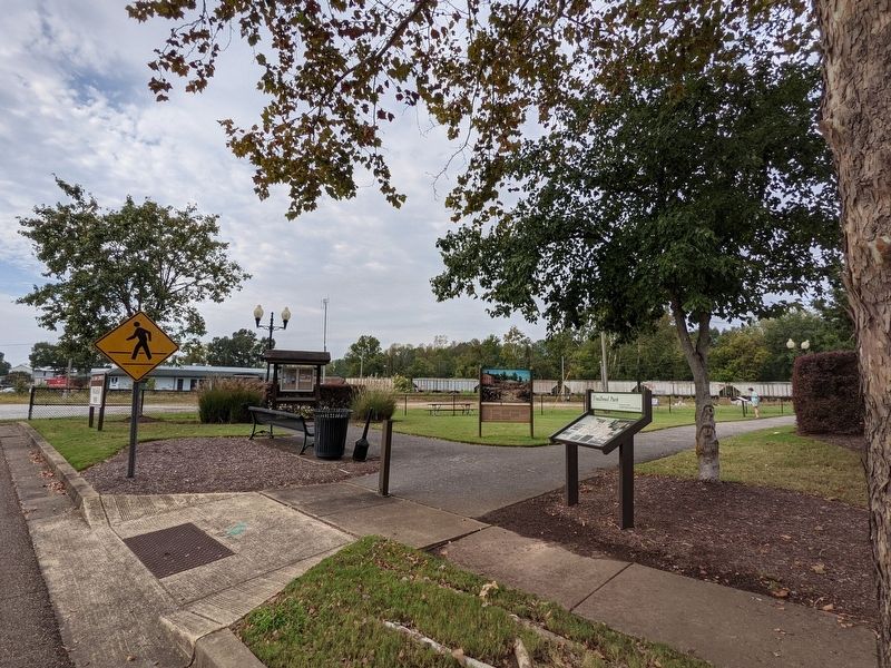 Trailhead Park Marker image. Click for full size.