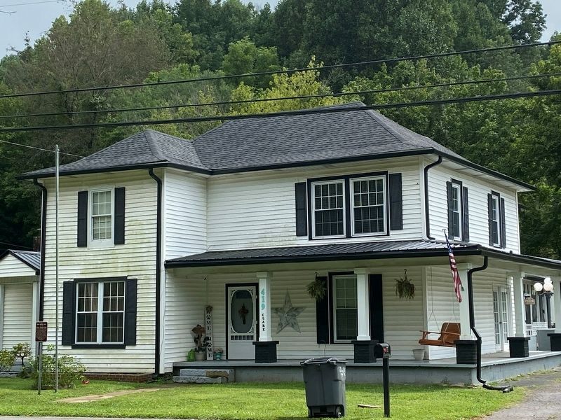 Nixon Boarding House and the Whitley Boarding House Marker image. Click for full size.