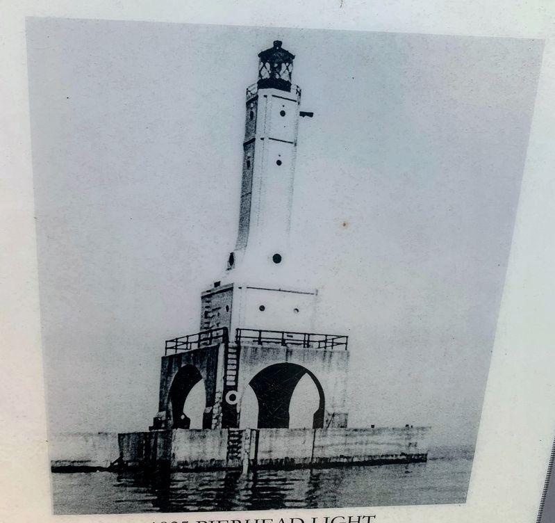 1935 Pierhead Light image. Click for full size.