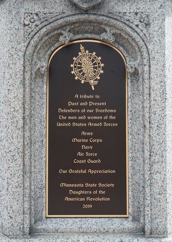 Plaque on the west face of the monument image. Click for full size.