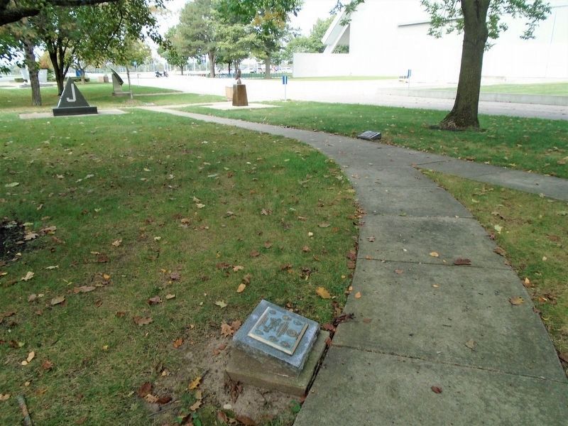307<sup>th</sup> Bombardment Group (HV) Marker. Click for more information. 307<sup>th</sup> Bombardment Group (HV) Marker image. Click for more information.