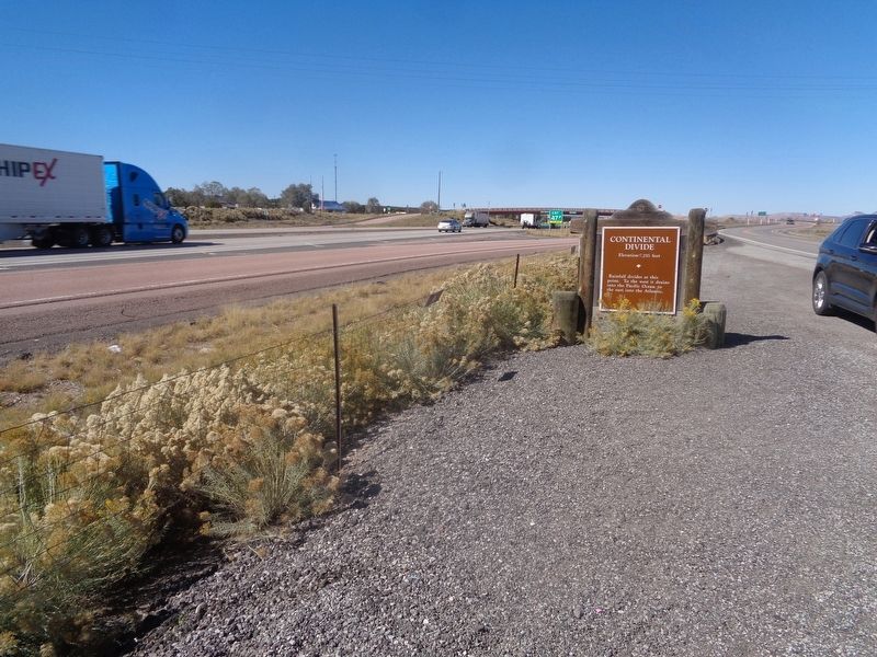 Continental Divide Marker image. Click for full size.