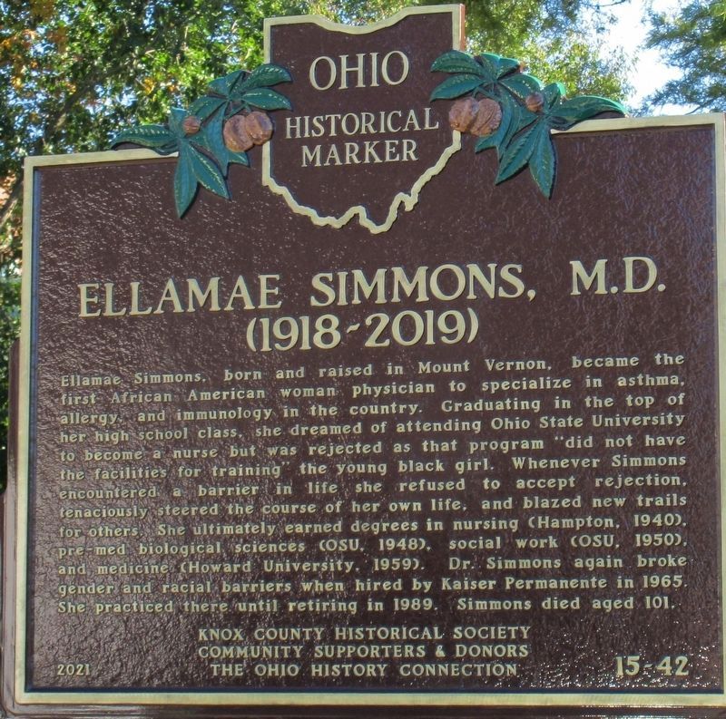 Ellamae Simmons, M.D. (1918-2019) side of the marker image. Click for full size.