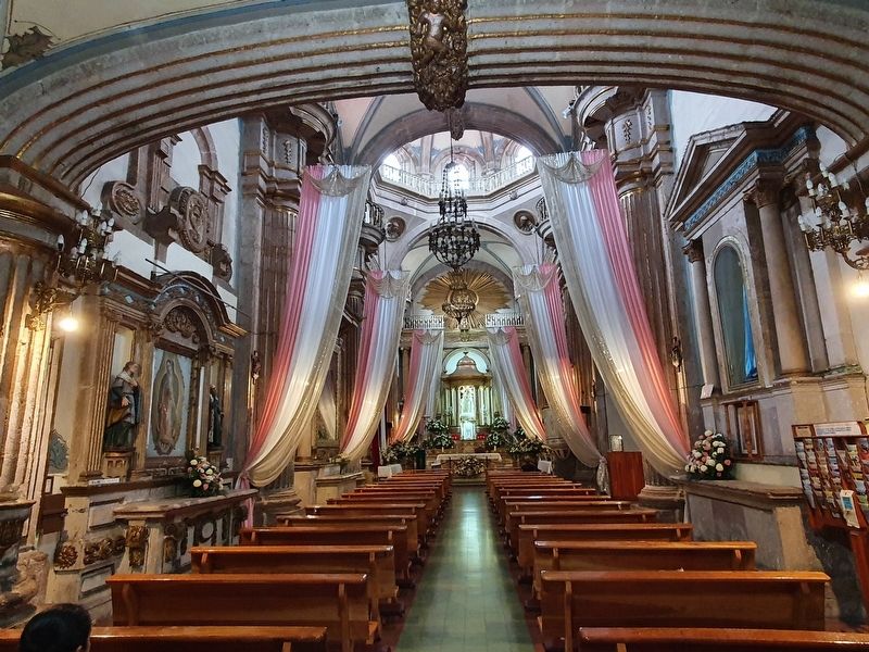 An interior view of the Merced Temple image. Click for full size.