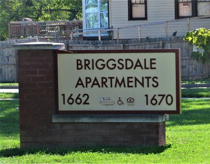 Briggsdale Apartments signage image. Click for full size.