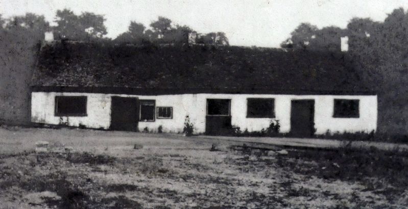 Mule Barn / Slave Quarter image. Click for full size.