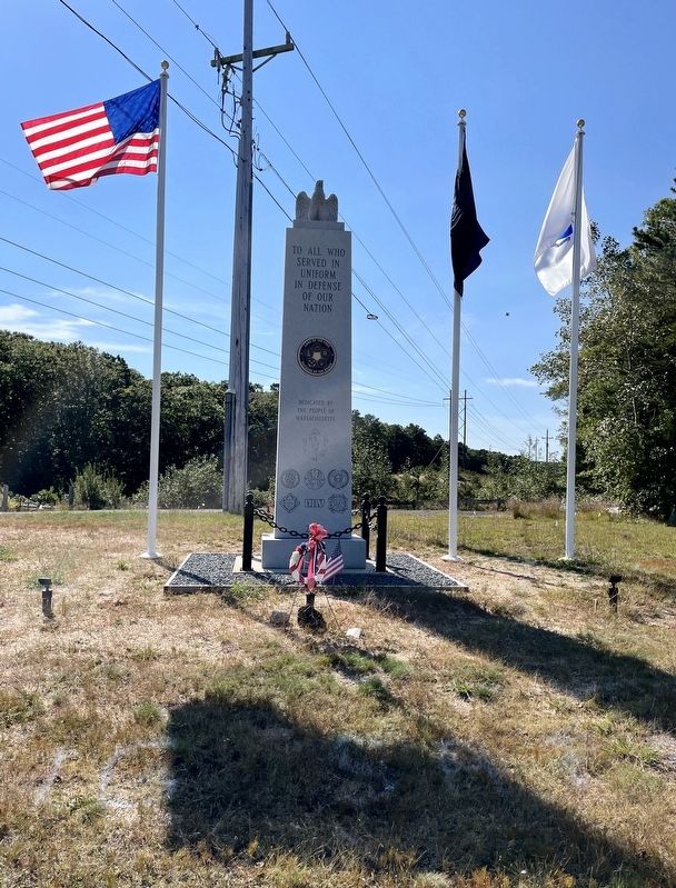 Heros Circle Veterans Monument image. Click for full size.