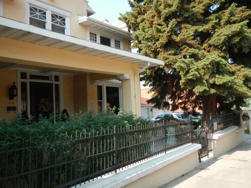 414 West Granite Street Residence and Marker image. Click for full size.