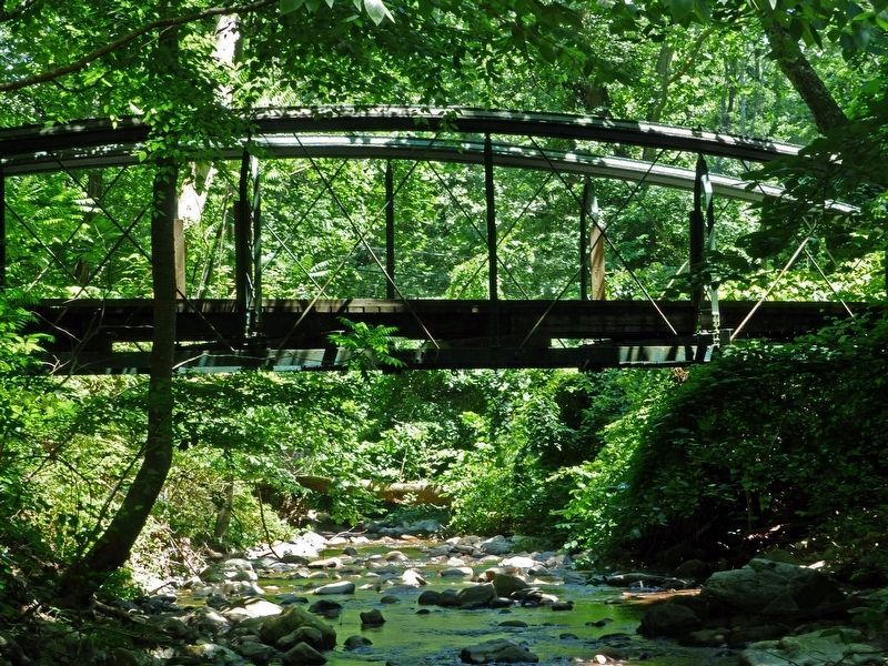Bowstring Arch Bridge image. Click for full size.