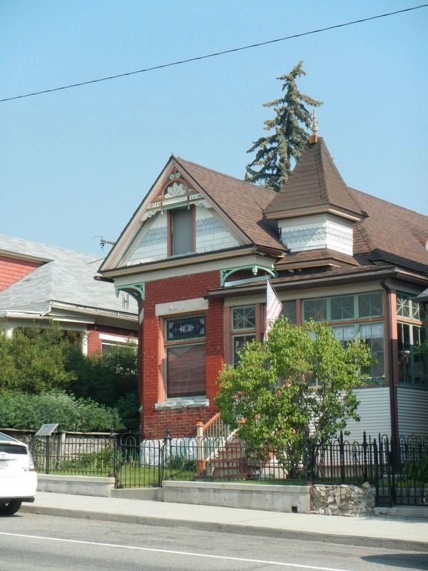 815 West Granite Residence and Marker on the left image. Click for full size.