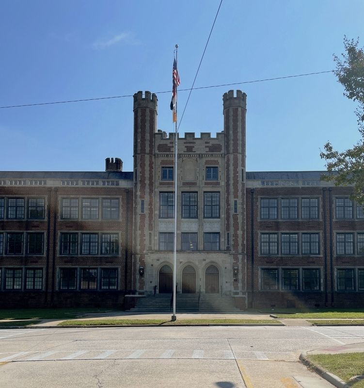 Roanoke Rapids High School. Click for full size. Roanoke Rapids High School image. Click for full size.