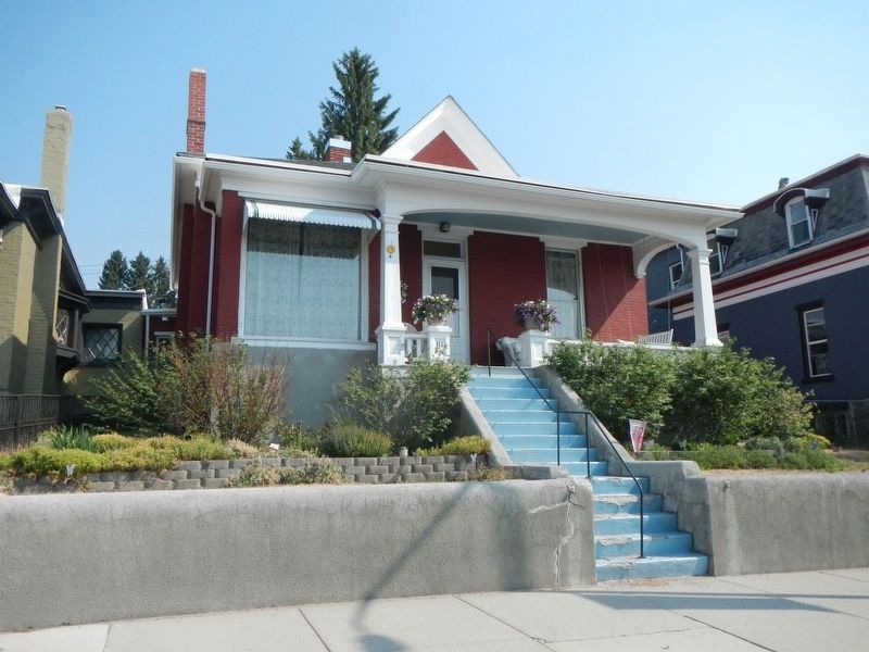 Harry D'Acheul Residence image. Click for full size.