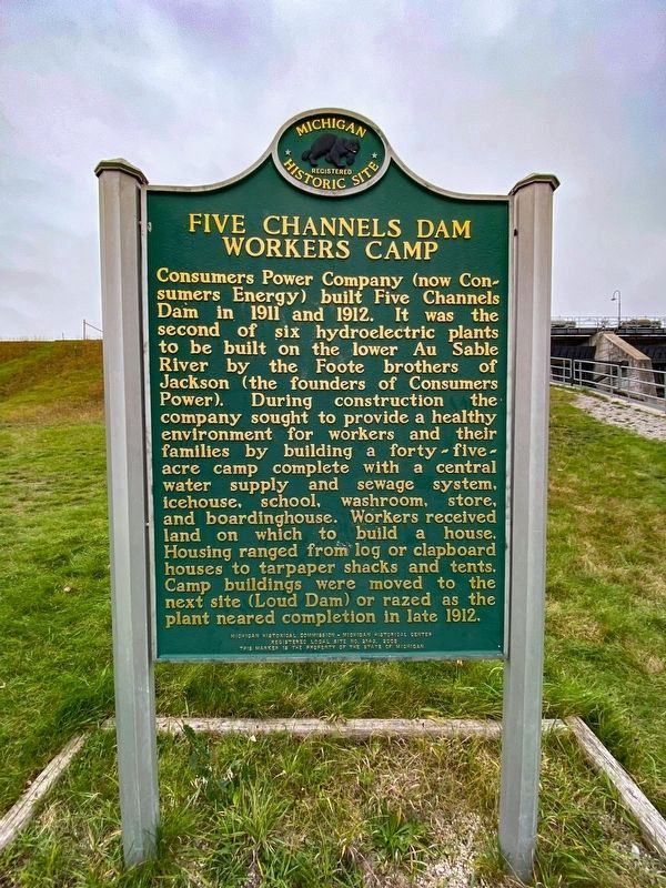 Five Channels Dam Workers Camp Marker Side image. Click for full size.