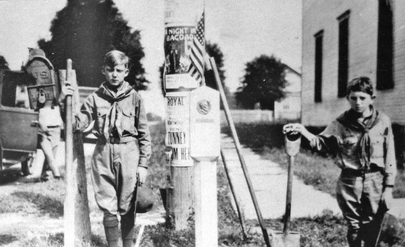 Marker detail: Boy Scouts Install Lincoln Highway Marker image. Click for full size.
