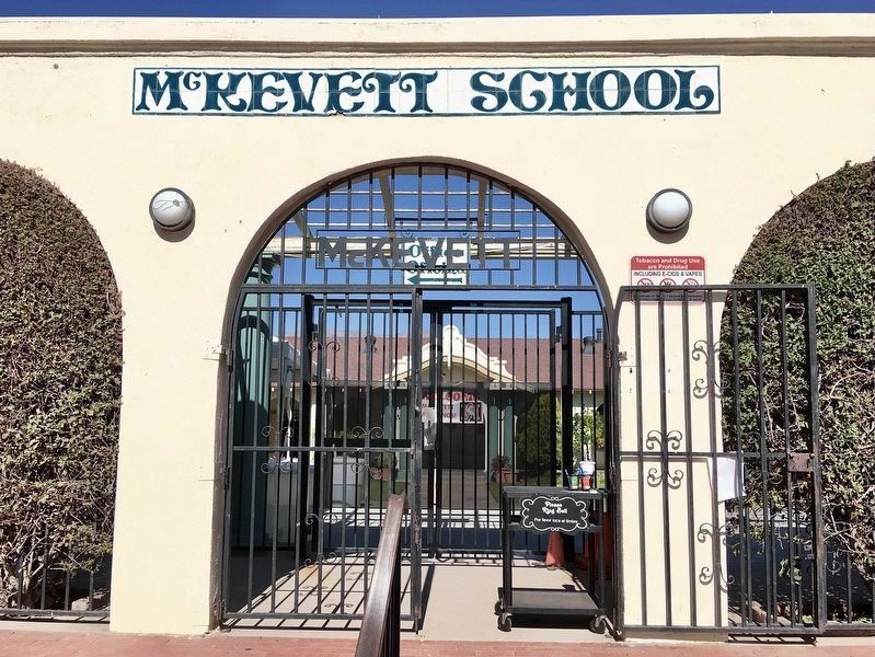 McKevett School and Marker image. Click for full size.