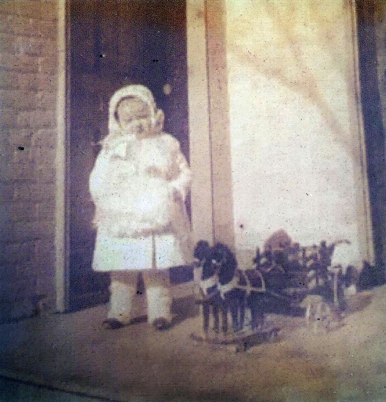 Mary Pitzer Seibert, 1911. Click for full size. Mary Pitzer Seibert, 1911 image. Click for full size.