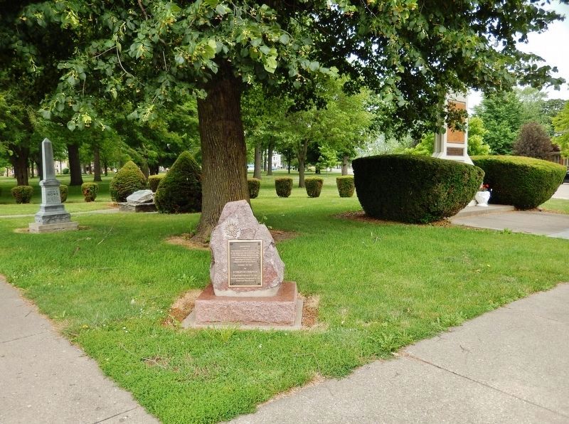 Dedicated to the Soldiers, Sailors, and Patriots of the American Revolutionary War Marker image. Click for full size.