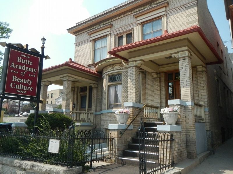 303 West Park Street Residence and Marker image. Click for full size.