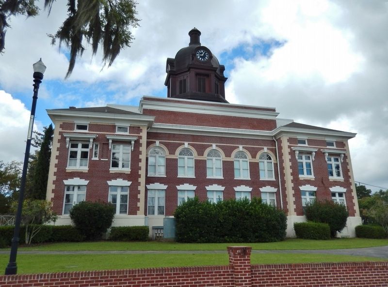 Montgomery County Courthouse (<i>east elevation</i>) image. Click for full size.