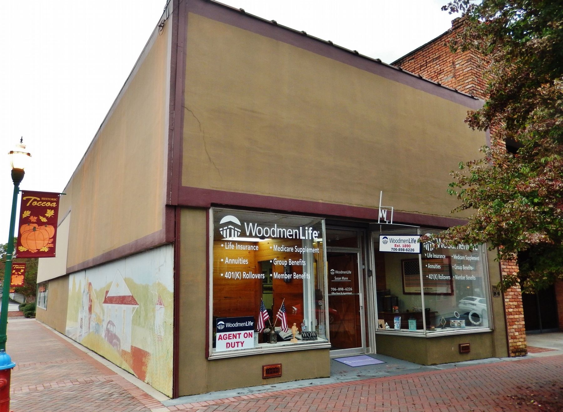Barron and Lawrence 5 & 10 Cent Store Building image. Click for full size.