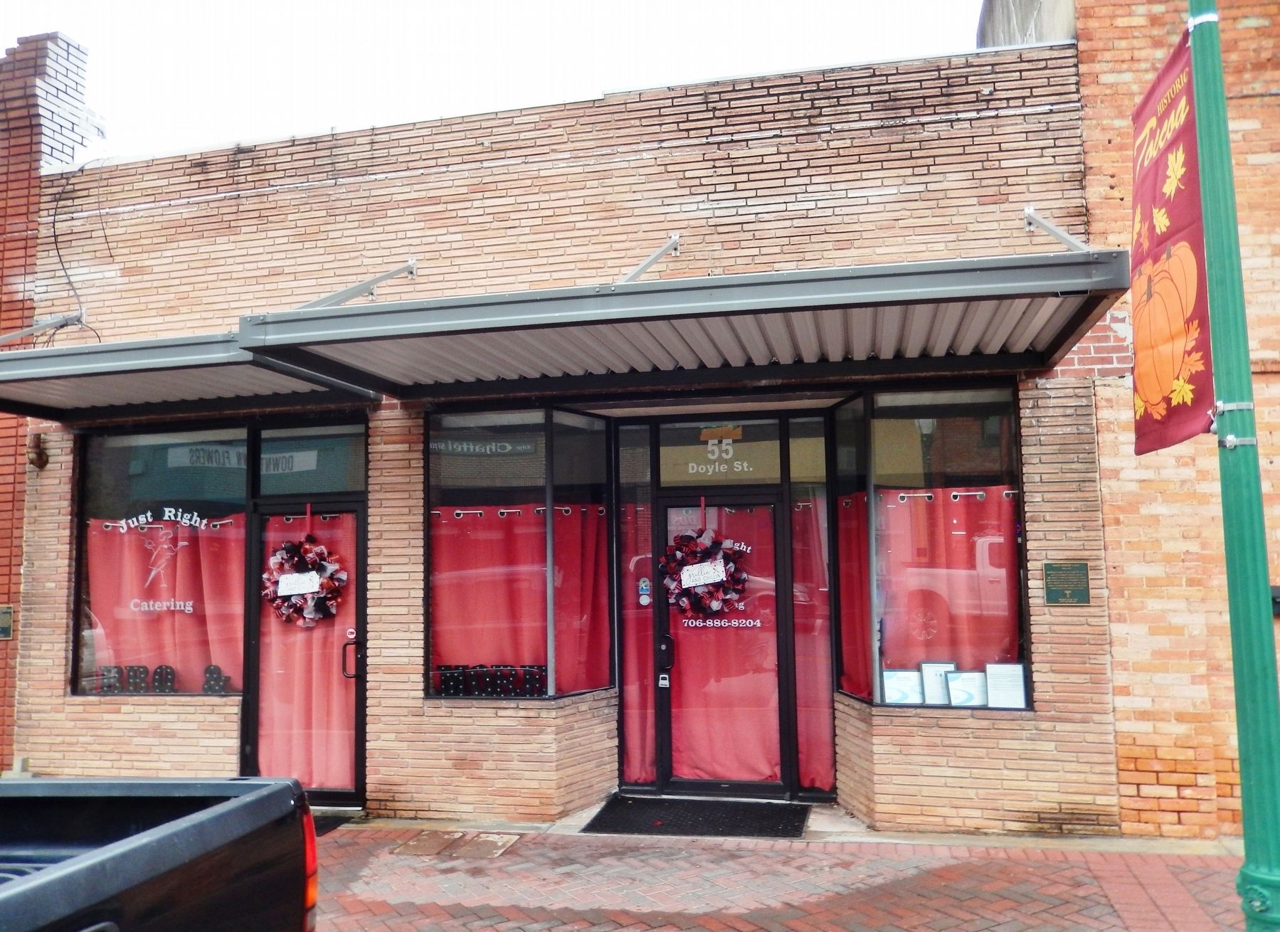 Main Street Café Building. Click for full size. Main Street Café Building image. Click for full size.