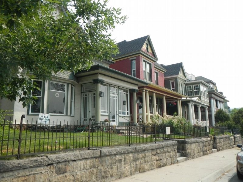 827 West Park Street House and Marker image. Click for full size.