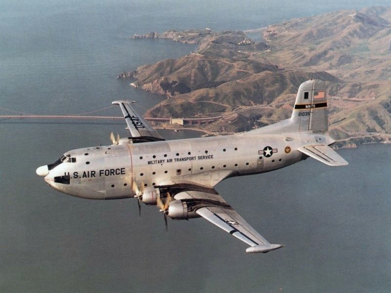 A U.S. Air Force Douglas C-124C Globemaster II (s/n 52-1035) in flight. image. Click for full size.