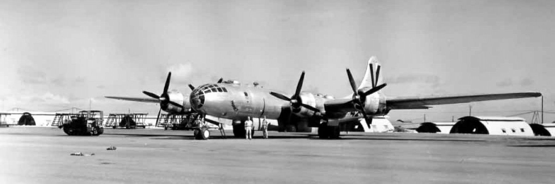 Boeing B-29 bomber "HONEY" of the 499th Bomb Group on Saipan image. Click for full size.