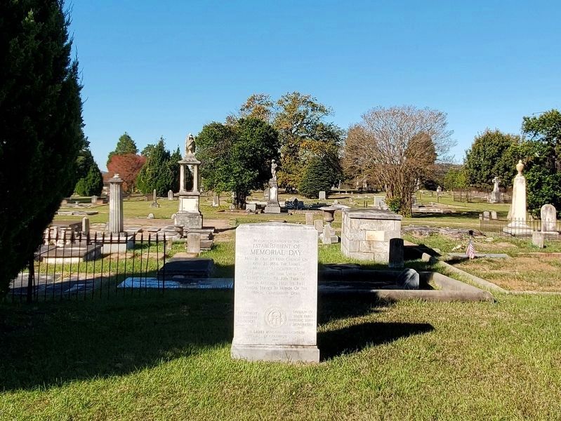 Establishment of Memorial Day Marker - wide shot image. Click for full size.