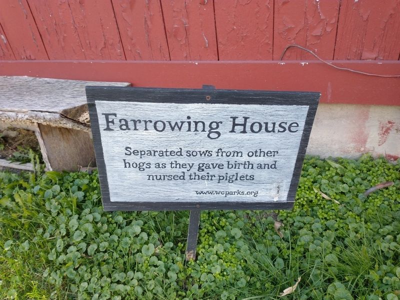Farrowing House Marker image. Click for full size.