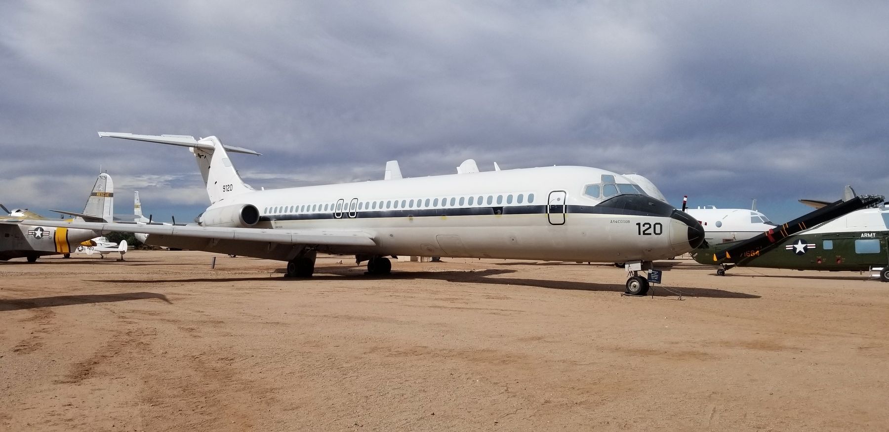 The Douglas C-9B image. Click for full size.