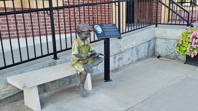 Frank G. Simmons Marker & Sculpture image. Click for full size.