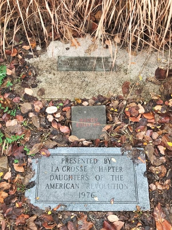 Dedicated to the Memory of Veterans of the Civil War Marker. Click for full size. Dedicated to the Memory of Veterans of the Civil War Marker image. Click for full size.