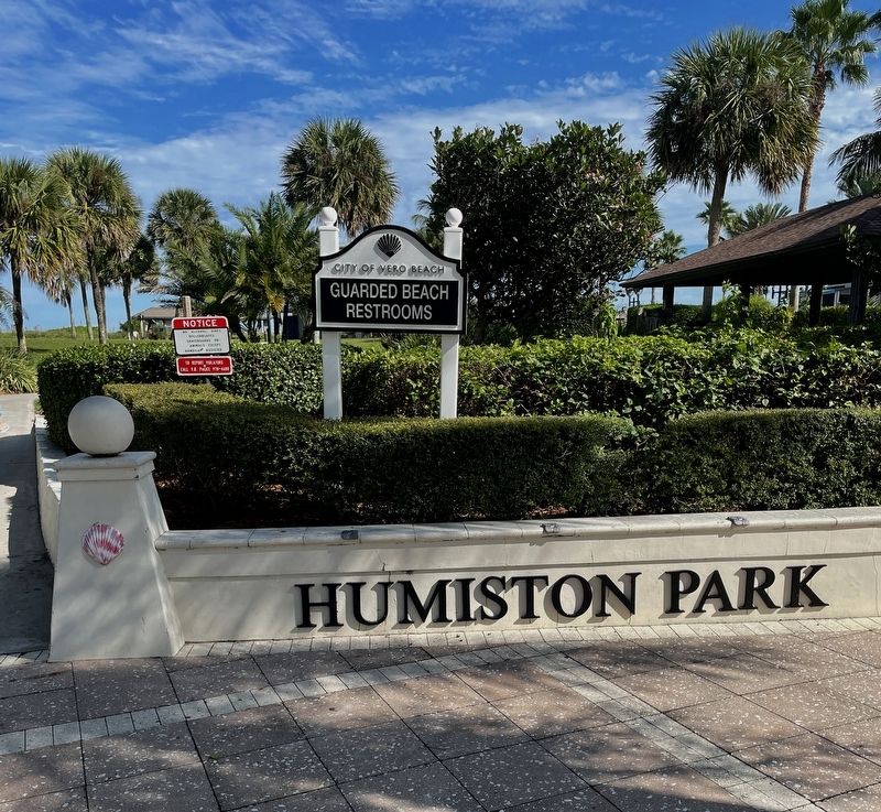 Entrance to Humiston Park image. Click for full size.