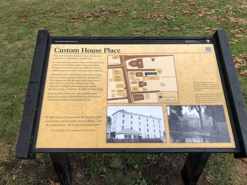 Custom House Place Marker image. Click for full size.