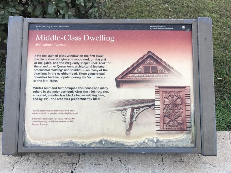 Middle-Class Dwelling Marker image. Click for full size.