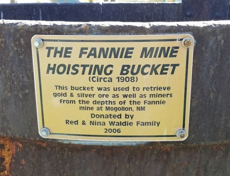 The Fannie Mine Hoisting Bucket Marker image. Click for full size.