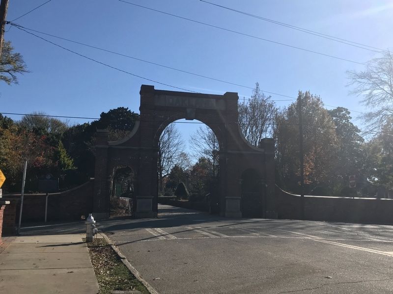 Historic Oakland Cemetery Marker. Click for full size. Historic Oakland Cemetery Marker image. Click for full size.