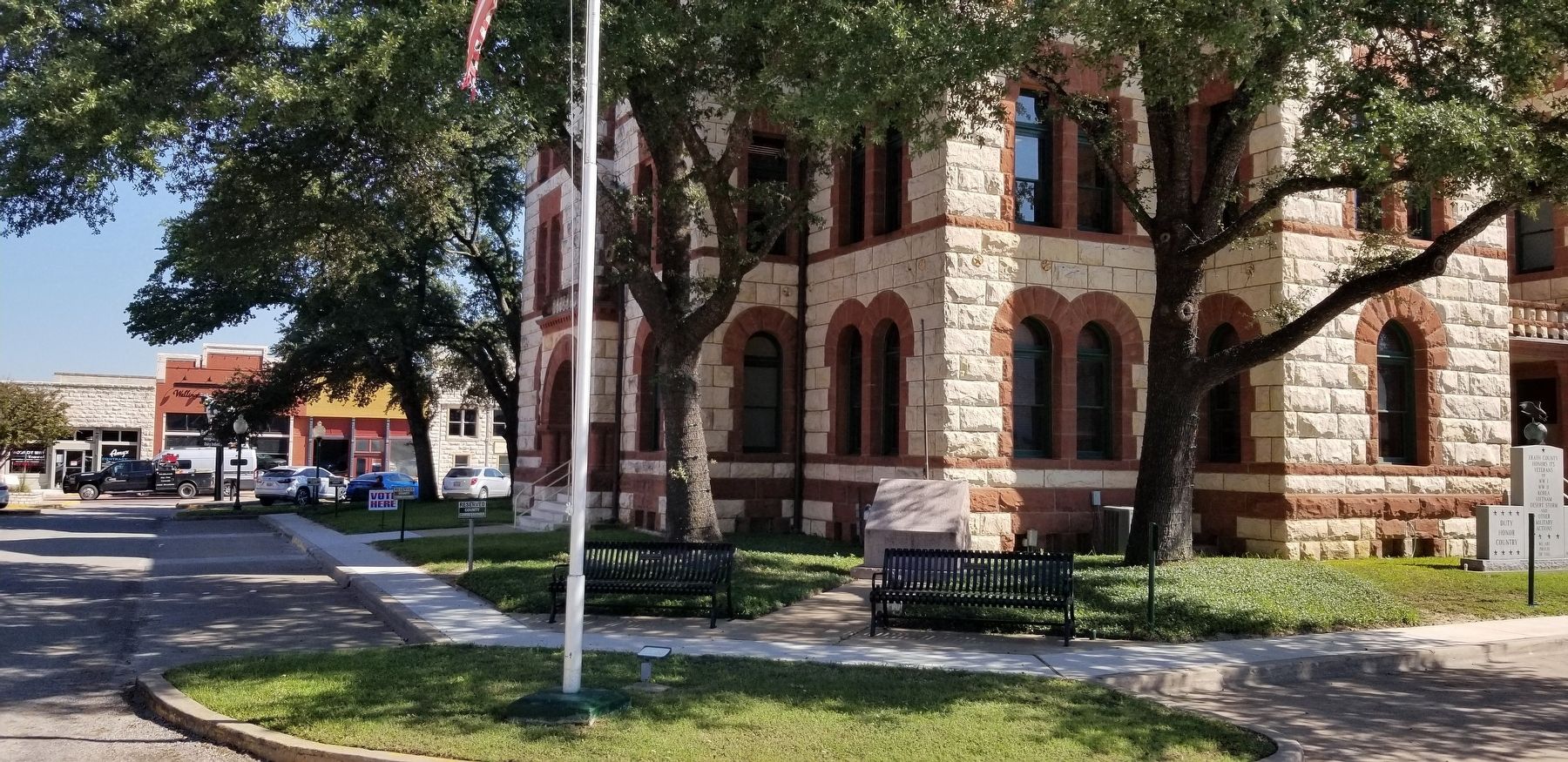 The view of the Lest We Forget Marker from the street image. Click for full size.