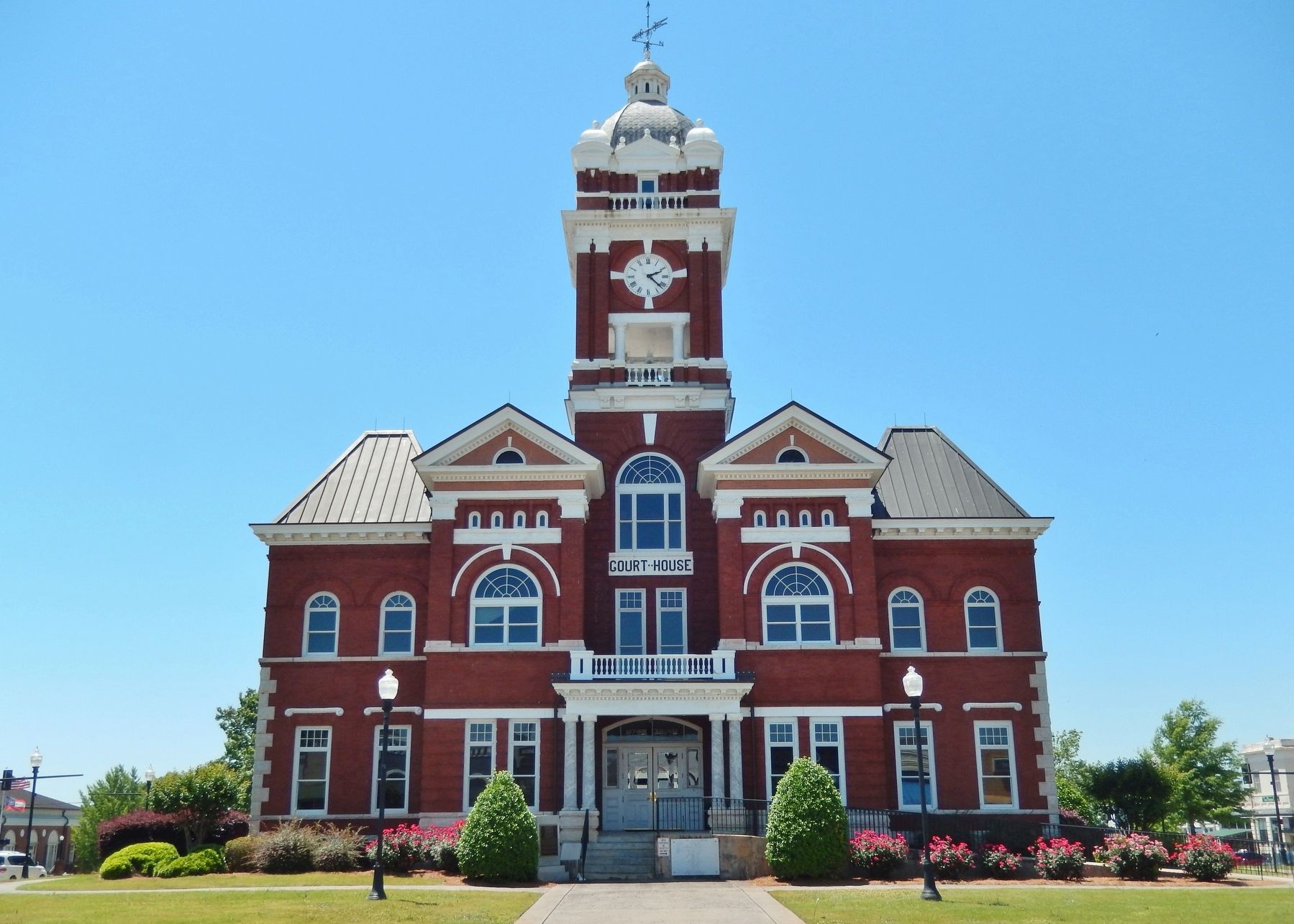 Monroe County Courthouse (<i>east/front elevation</i>) image. Click for full size.