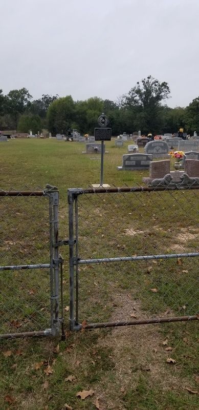 The front gate to the Richland Cemetery and Marker image. Click for full size.