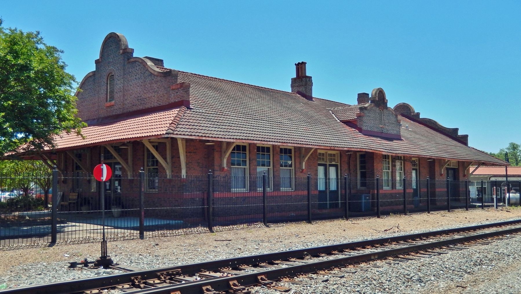 Barnesville Railroad Depot (<i>northwest elevation</i>) image. Click for full size.