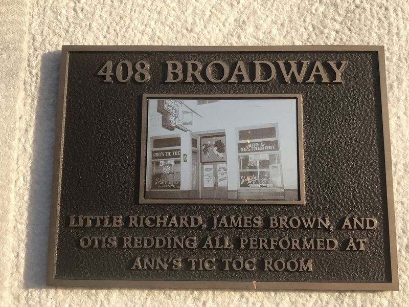 408 Broadway Marker image. Click for full size.