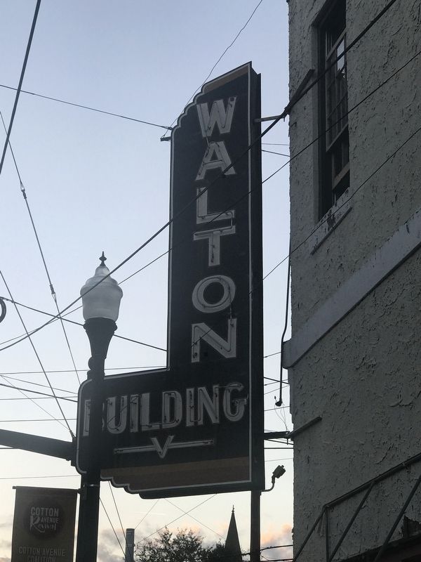 Walton Building Neon sign image. Click for full size.