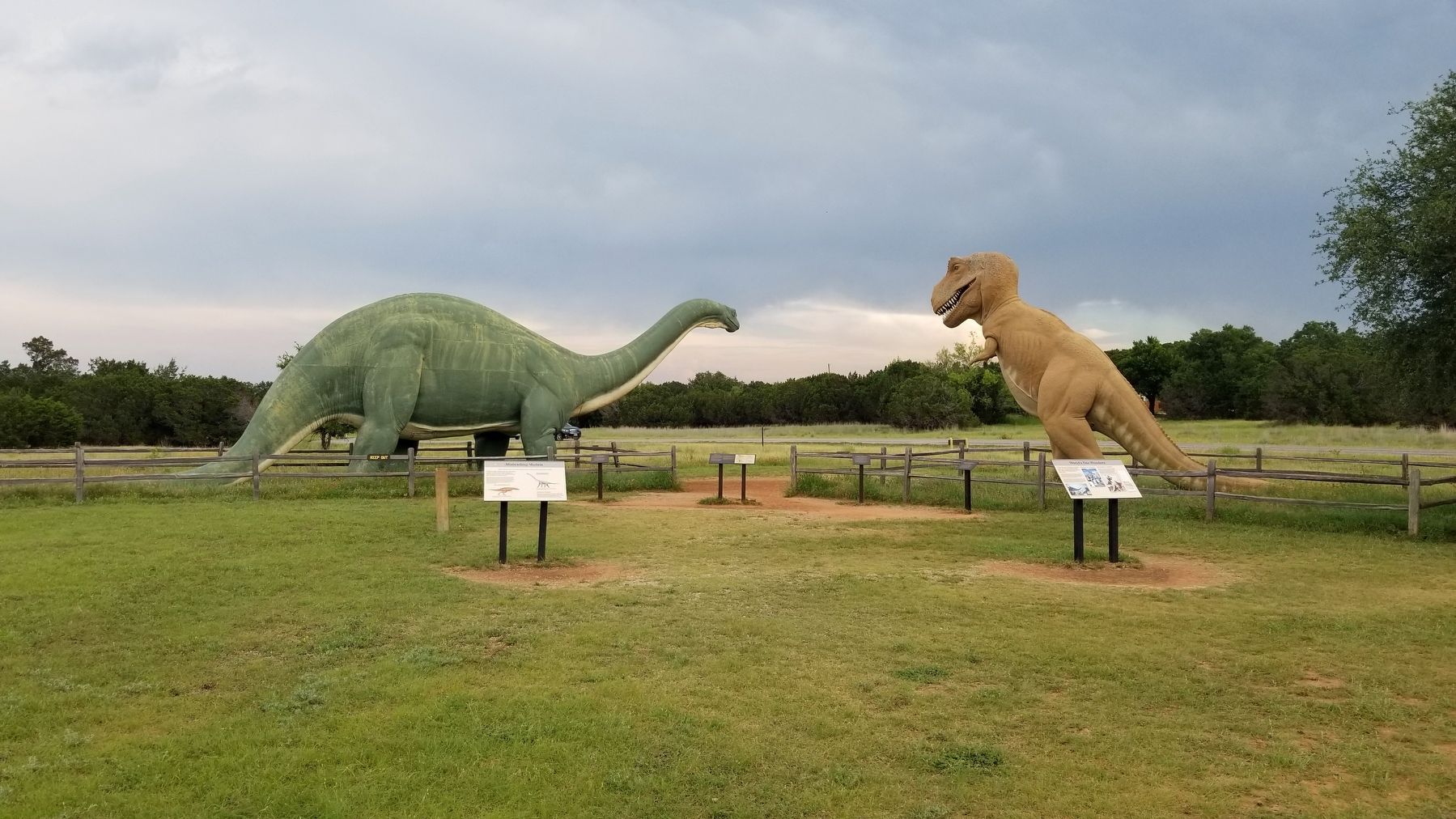 The view of the Worlds Fair Dinosaurs - Apatosaurus and Tyrannosaurus rex image. Click for full size.