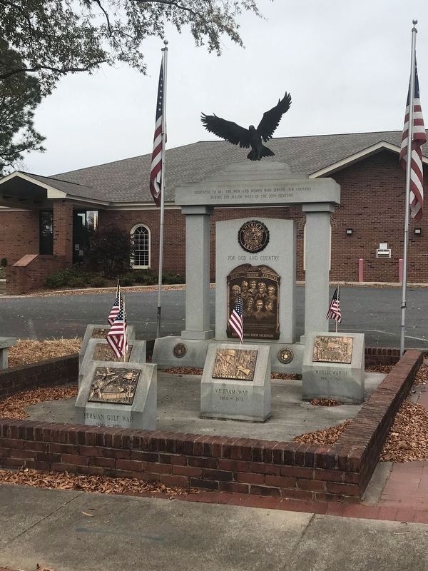 Lamar County (Ga.) 20th Century War Veterans Memorial image. Click for full size.