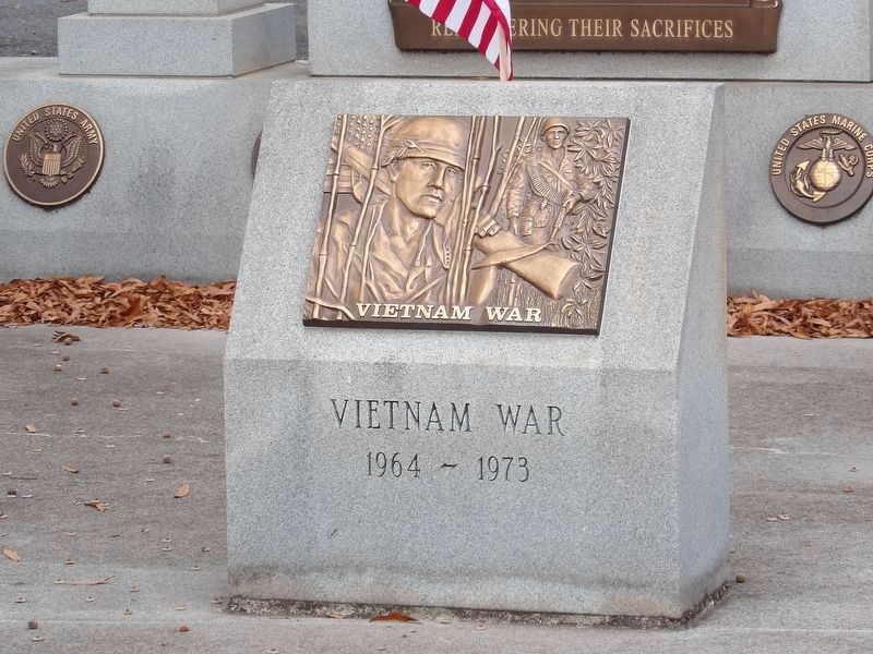Lamar County (Ga.) 20th Century War Veterans Memorial (Vietnam War) image. Click for full size.
