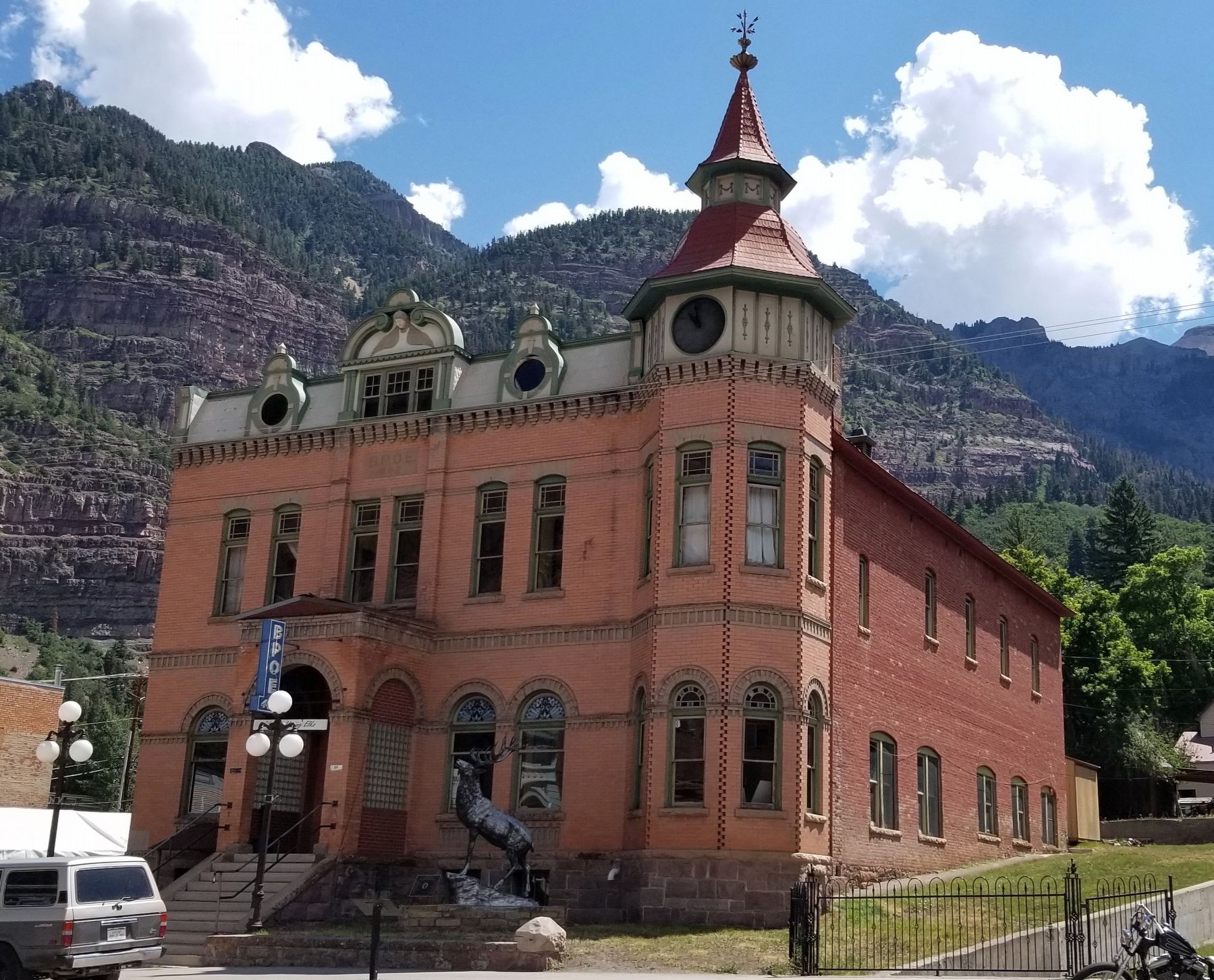 The Ouray Elks Lodge image. Click for full size.